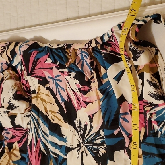 Kona Sol Floral print one piece swimsuit size Large - Picture 10 of 10